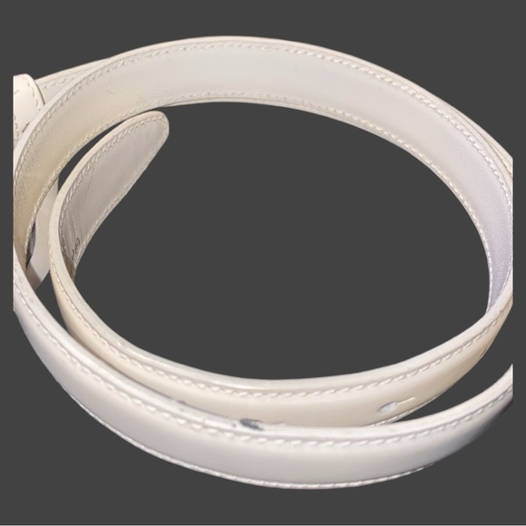 Gucci Leather Belt with Double G Buckle XS - Picture 9 of 11